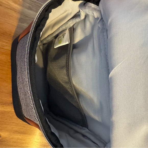 NWT Itzy Ritzy Insulated Bottle Cooler - Picture 4 of 6